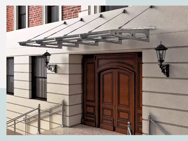 Металлические козырьки от 644 руб. в Партизанске